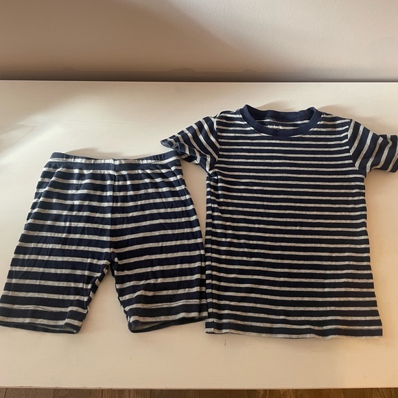 Carters Navy/Gray Striped Pajama set 4T - Picture 1 of 1